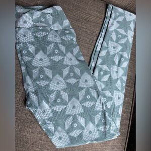 LuLaRoe greenish Blue, light greenish blue Leggings.  One size. $5 BUNDLE deal